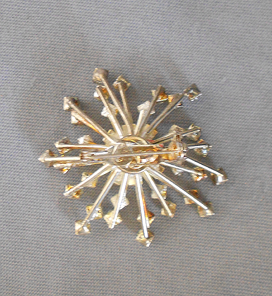 Vintage Christmas Jewelry Snowflake Pin, Green Rhinestone Starburst Brooch, Vintage Green Jewelry, Holiday Pin