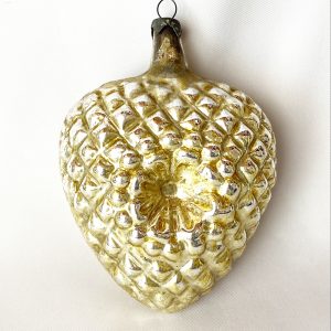 1930s jumbo extra large double side gold bumpy heart indent Heidt USA american made christmas ornament 1930s excellent