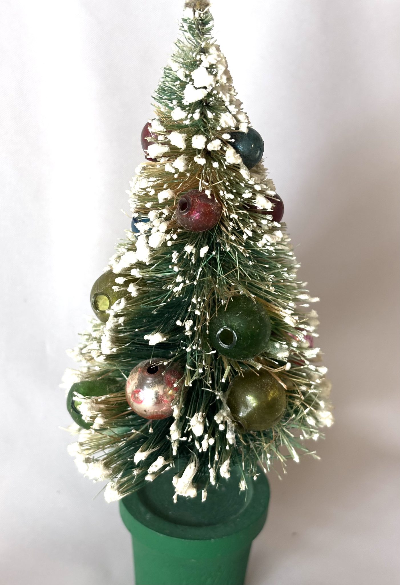 Vintage Bottle Brush Decorated Tree Mercury Glass Ornaments Snow Star, Japan Putz Tree 1950s - Image 5