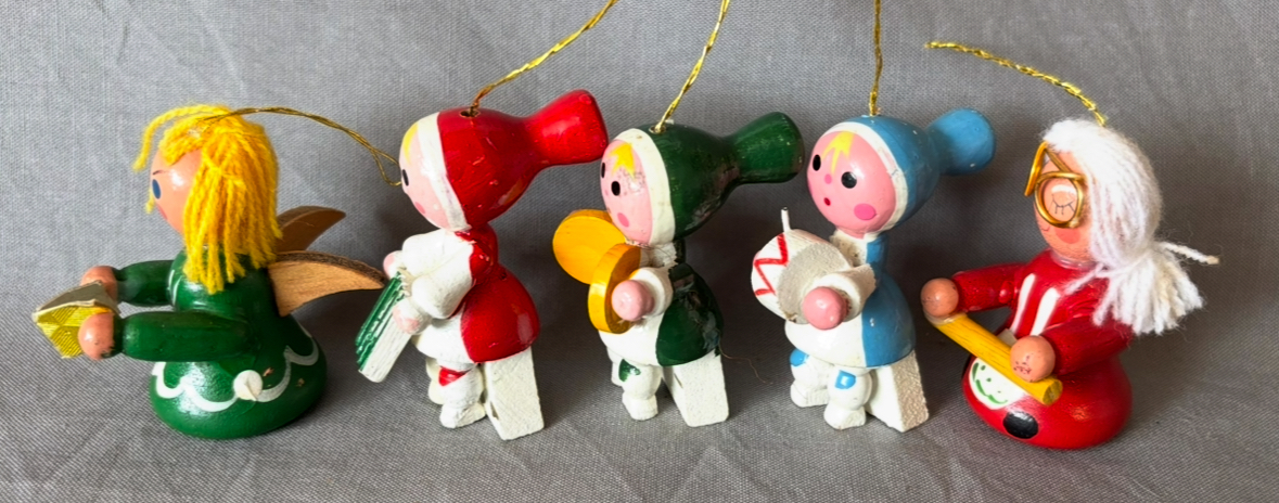 Vintage Wood Christmas Ornaments Lot Five Child Musicians Music Band Ornaments - Image 2
